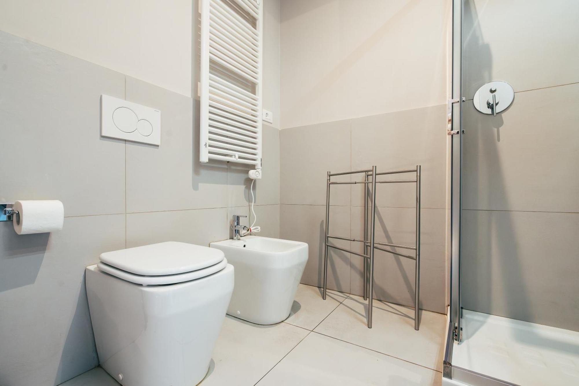 Bologna Suites - Private Bathroom ภายนอก รูปภาพ