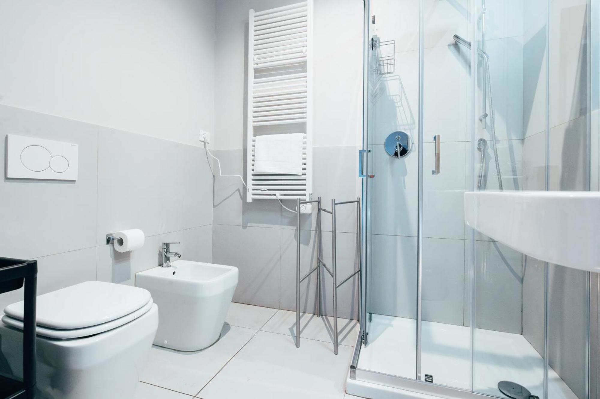 Bologna Suites - Private Bathroom ภายนอก รูปภาพ