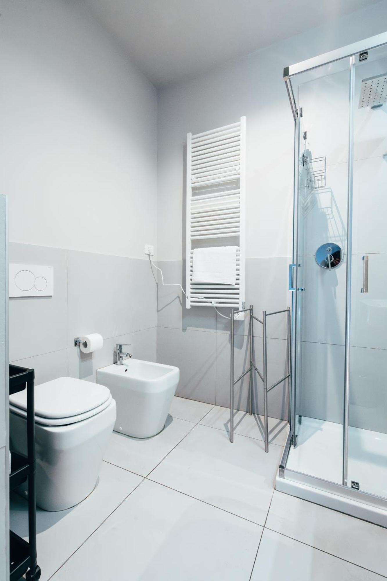 Bologna Suites - Private Bathroom ภายนอก รูปภาพ