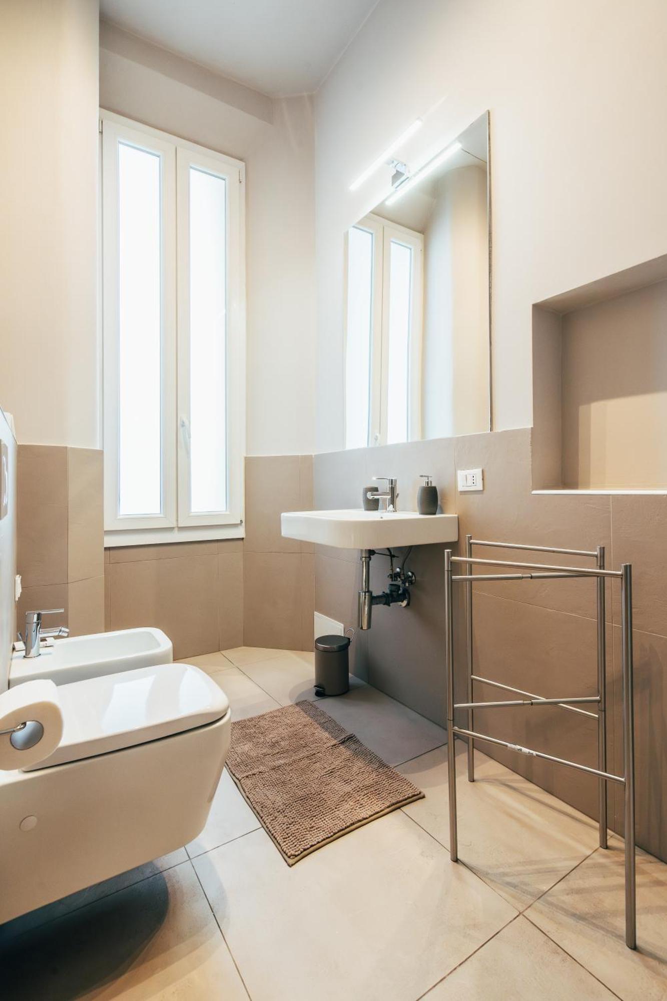 Bologna Suites - Private Bathroom ภายนอก รูปภาพ